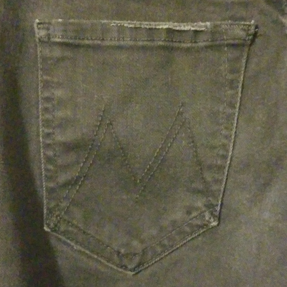 Mother 'Looker Ankle Fray' Jeans